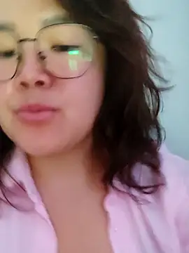 Snapshot of Innogin chatting on October 11, 2025, 7:12 pm Innogin online show from October 11, 2025, 7:12 pm