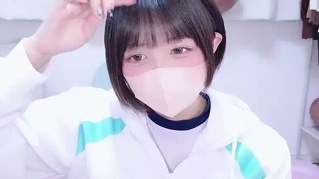 Hinata Sun online show from February 17, 2026, 6:14 pm