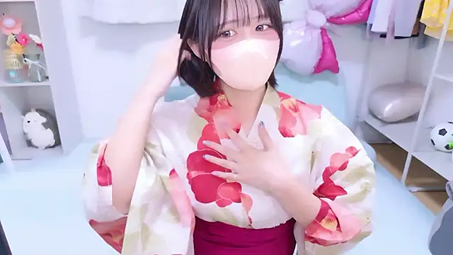 Snapshot of Hinata_Sun chatting on July 15, 2026, 11:48 am Hinata Sun online show from July 15, 2026, 11:48 am