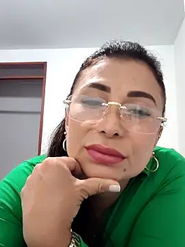 mia mancinii online show from March 28, 2026, 4:23 am