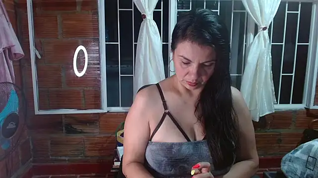 Snapshot of Milf_Fantassyy chatting on October 4, 2025, 11:14 pm Milf Fantassyy online show from October 4, 2025, 11:14 pm