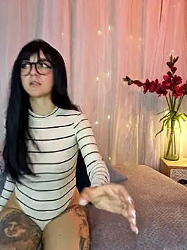 babedooll online show from May 15, 2026, 2:18 am