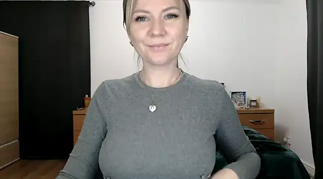 Snapshot of ParadiseAlina chatting on January 11, 2025, 11:13 pm ParadiseAlina online show from January 11, 2025, 11:13 pm