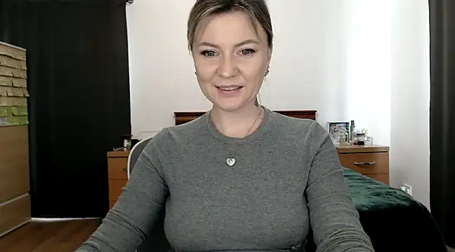 Snapshot of ParadiseAlina chatting on February 3, 2025, 3:27 pm ParadiseAlina online show from February 3, 2025, 3:27 pm