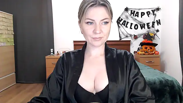 Snapshot of ParadiseAlina chatting on October 28, 2025, 7:27 pm ParadiseAlina online show from October 28, 2025, 7:27 pm