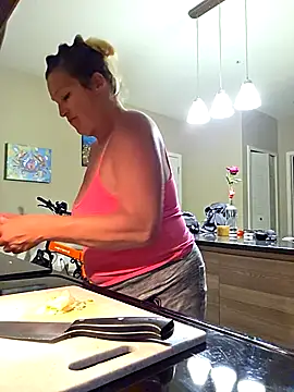 Calimarina online show from February 22, 2026, 6:57 am