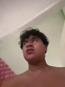 VRGUD0N19cm online show from May 3, 2026, 3:51 pm