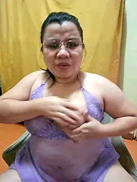 Snapshot of hotlyn45 chatting on September 23, 2025, 5:21 am hotlyn45 online show from September 23, 2025, 5:21 am