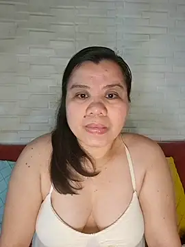 Snapshot of hotlyn45 chatting on April 13, 2026, 9:09 pm hotlyn45 online show from April 13, 2026, 9:09 pm