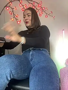 Amelia laurent online show from May 3, 2026, 8:26 pm