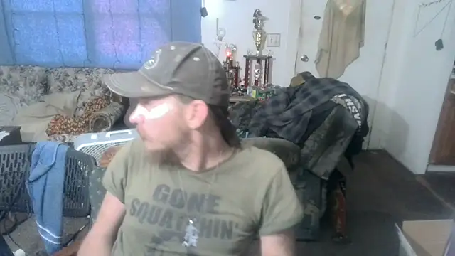 Snapshot of Poundtown1226 chatting on September 21, 2025, 11:17 pm Poundtown1226 online show from September 21, 2025, 11:17 pm