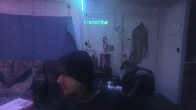 Snapshot of Poundtown1226 chatting on January 10, 2026, 11:42 pm Poundtown1226 online show from January 10, 2026, 11:42 pm