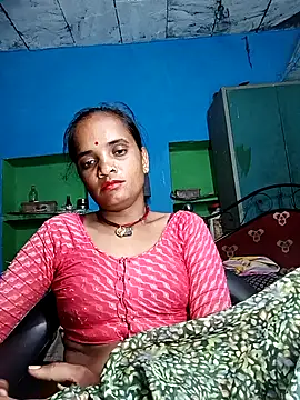 Snapshot of Hotwera chatting on September 12, 2025, 11:37 pm Hotwera online show from September 12, 2025, 11:37 pm