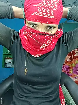 Snapshot of Hotwera chatting on October 19, 2025, 9:48 pm Hotwera online show from October 19, 2025, 9:48 pm