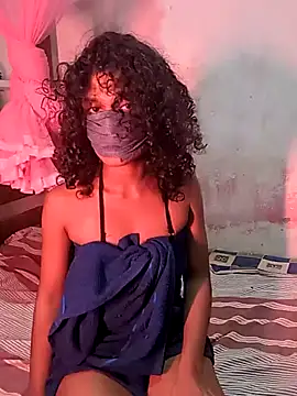 LarkingNewel online show from March 11, 2026, 11:49 am