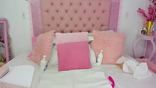 roxyswt online show from May 9, 2026, 2:17 am