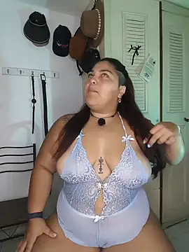 Snapshot of kendra_lil_evill chatting on July 14, 2026, 10:21 am kendra lil evill online show from July 14, 2026, 10:21 am