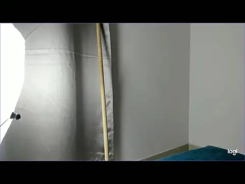 Snapshot of Miafisher_ chatting on October 28, 2025, 12:36 am Miafisher online show from October 28, 2025, 12:36 am