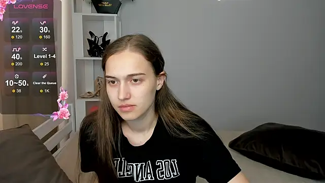 Snapshot of Alisa__Kelly chatting on September 9, 2025, 1:05 am Alisa Kelly online show from September 9, 2025, 1:05 am