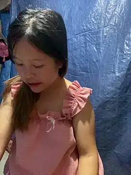 O o UwU o O online show from October 1, 2025, 6:41 am