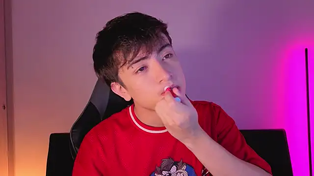 onlinenico online show from November 29, 2025, 8:01 pm