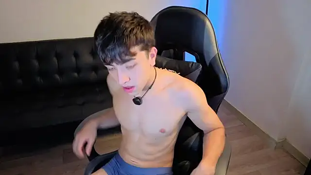 onlinenico online show from March 4, 2026, 12:27 am