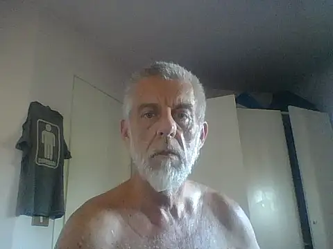 Snapshot of Pigna16PSRN chatting on June 1, 2026, 6:37 am Pigna16PSRN online show from June 1, 2026, 6:37 am