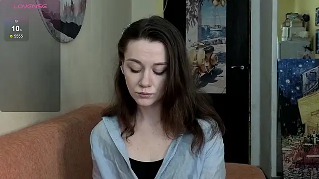 Snapshot of SkyHelen chatting on March 20, 2026, 4:28 am SkyHelen online show from March 20, 2026, 4:28 am