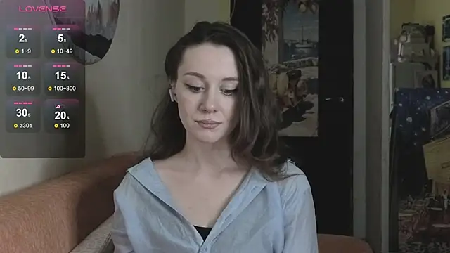Snapshot of SkyHelen chatting on March 23, 2026, 5:17 pm SkyHelen online show from March 23, 2026, 5:17 pm