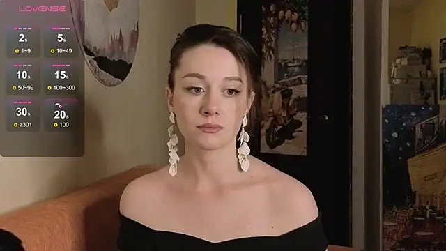 Snapshot of SkyHelen chatting on April 5, 2026, 3:42 pm SkyHelen online show from April 5, 2026, 3:42 pm