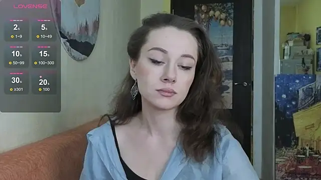Snapshot of SkyHelen chatting on April 7, 2026, 7:53 am SkyHelen online show from April 7, 2026, 7:53 am