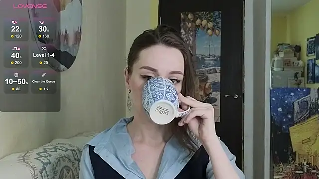 Snapshot of SkyHelen chatting on April 16, 2026, 8:04 am SkyHelen online show from April 16, 2026, 8:04 am