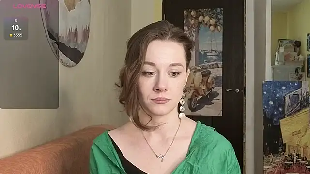 Snapshot of SkyHelen chatting on April 27, 2026, 6:55 am SkyHelen online show from April 27, 2026, 6:55 am