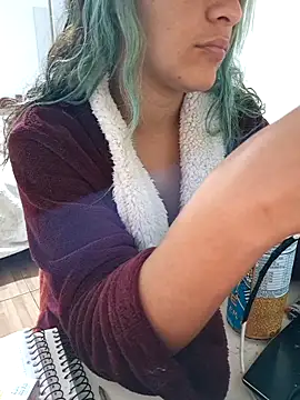 euahotmarii20 online show from October 25, 2025, 5:26 am