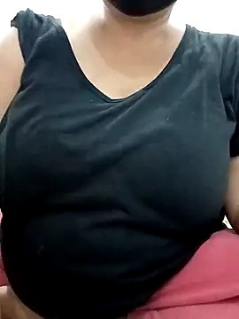 Rakhi sawant143 online show from September 12, 2025, 1:38 am