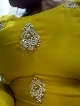 Rakhi sawant143 online show from September 28, 2025, 2:55 pm