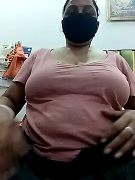 Rakhi sawant143 online show from October 24, 2025, 10:00 am