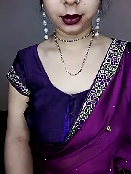 Snapshot of Oh_011 chatting on November 3, 2025, 3:13 pm Oh 011 online show from November 3, 2025, 3:13 pm