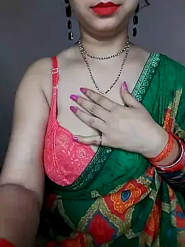 Snapshot of Oh_011 chatting on November 5, 2025, 2:28 pm Oh 011 online show from November 5, 2025, 2:28 pm