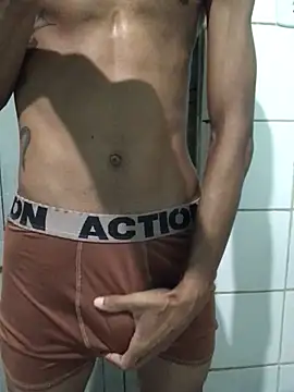 lcsexy45 online show from June 9, 2026, 2:39 pm