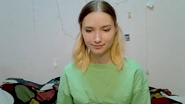 Snapshot of _kikiclark__ chatting on September 28, 2025, 8:47 pm kikiclark online show from September 28, 2025, 8:47 pm