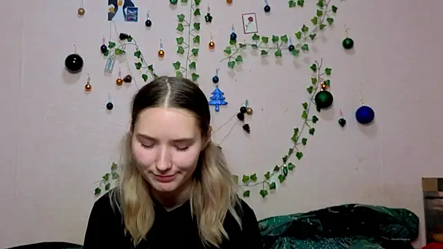  kikiclark   online show from January 8, 2026, 8:55 pm