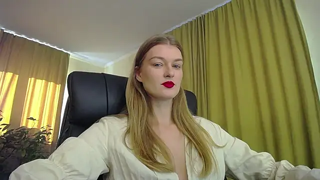 MysticVenus  online show from October 25, 2025, 10:34 am