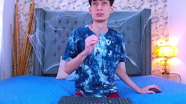 Snapshot of Luke_Carter chatting on October 18, 2025, 1:12 pm Luke Carter online show from October 18, 2025, 1:12 pm