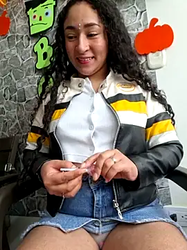 Snapshot of Lexiiee_1 chatting on October 9, 2025, 5:11 pm Lexiiee 1 online show from October 9, 2025, 5:11 pm