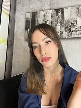 SweetieSinXXX online show from August 3, 2026, 2:11 pm