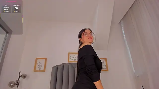 NebulaSin online show from October 5, 2025, 7:45 pm