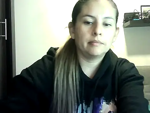 Valery  Rouse  online show from April 29, 2026, 2:15 am