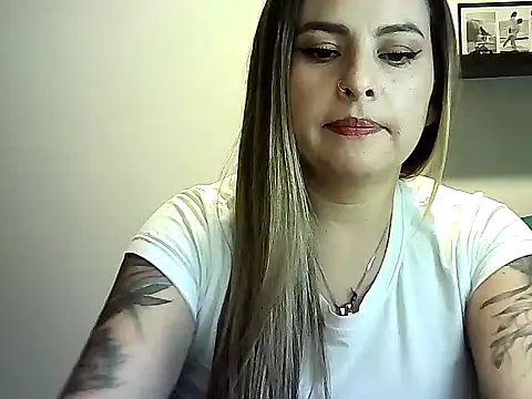 Snapshot of Valery__Rouse_ chatting on July 2, 2026, 2:55 am Valery Rouse online show from July 2, 2026, 2:55 am