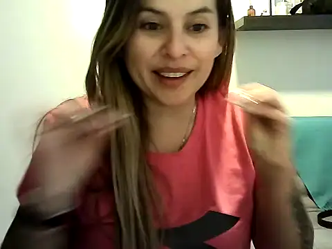 Snapshot of Valery__Rouse_ chatting on July 15, 2026, 10:04 pm Valery Rouse online show from July 15, 2026, 10:04 pm